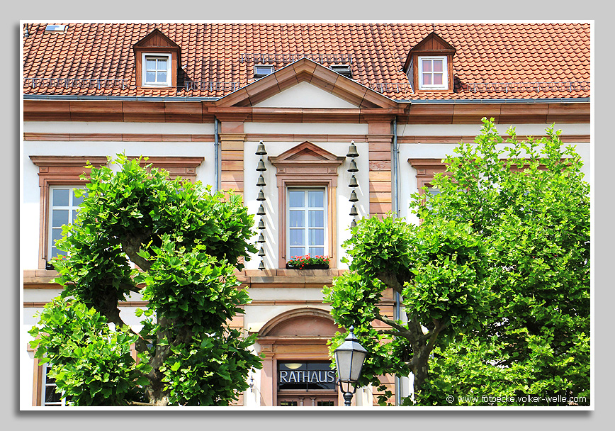 Kusel - Rathaus mit Glockenspiel