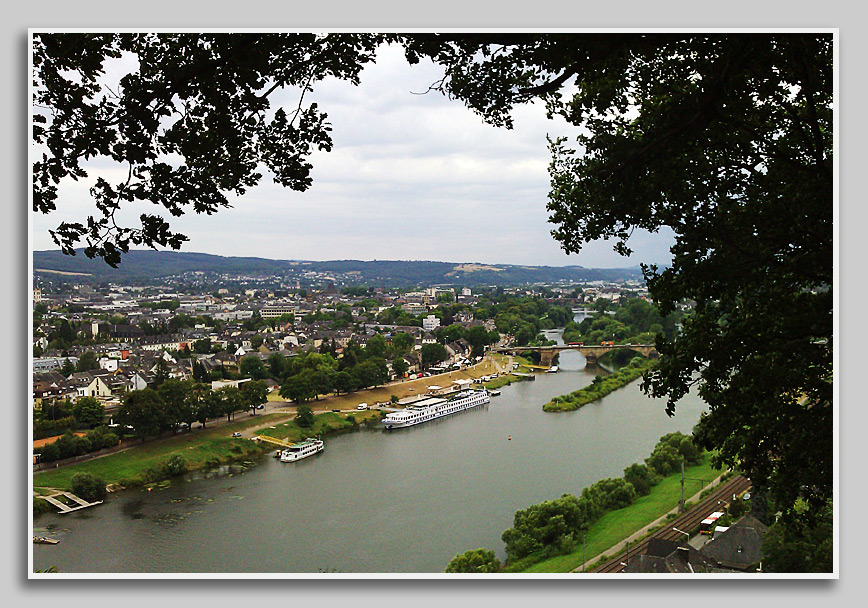 Schiffsanleger Trier: Blick vom "Felsenweg".